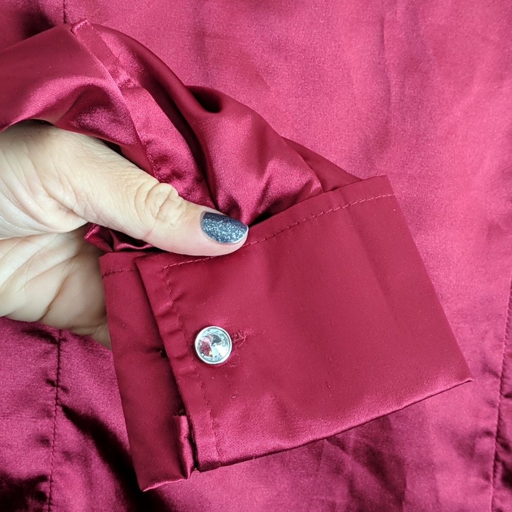 Satin button up. - Picture 4 of 4